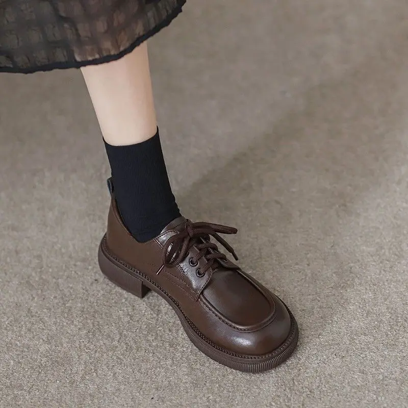 

2026 New Women British Style Loafers Soft Sole Low Chunky Heel Thick Bottom Work Office Shoes Spring Autumn Leather Flats