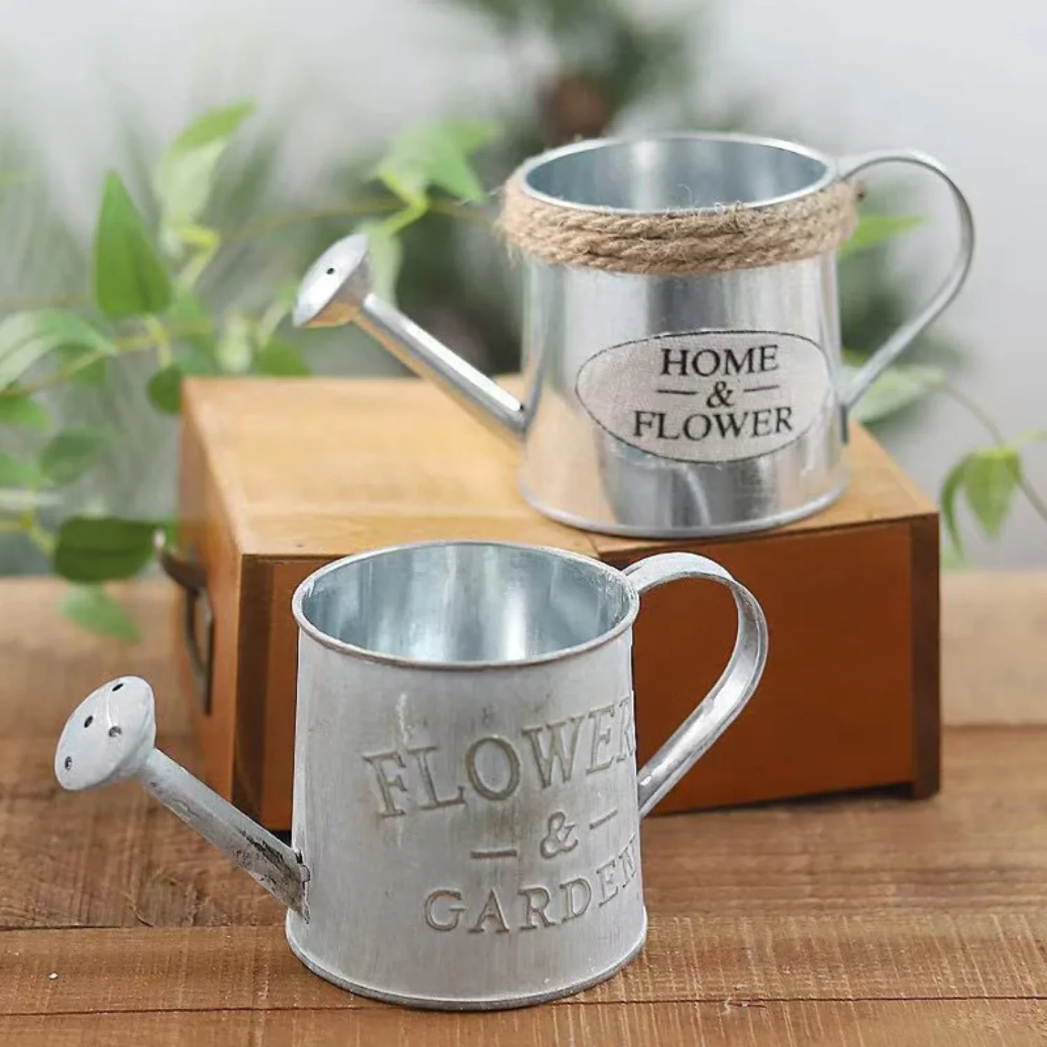 

Vintage Iron Flower Pot Exquisite Watering Can Vase Iron Crafts Sprinkler Flower Ware Plant Bucket Garden Tabletop Decorate
