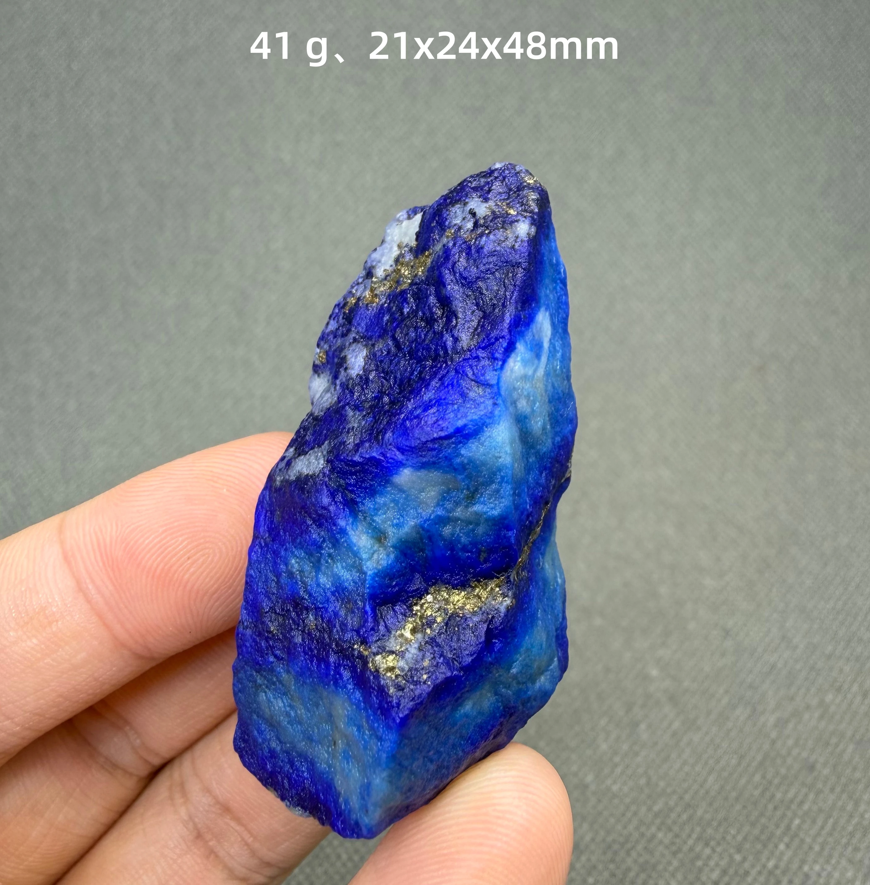 Lapis-lazuli ancien et rare provenant d'une mine, avec spécimen minéral alterné de pyrite