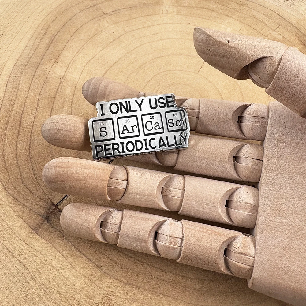 مضحك الكيمياء العلوم أنا فقط الاستخدام السخرية بشكل دوري المينا بروش الجدول الدوري الفكاهة الرسم التلبيب دبوس شارة هدية اكسسوارات