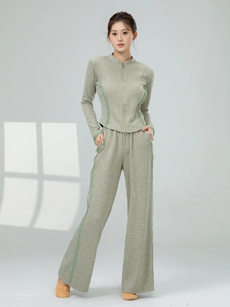 สีทึบลูกไม้หรูหราแขนยาวบัลเล่ต์ด้านบนและกางเกงขากว้างเอวสูงชุดสําหรับเวทีหรือการปฏิบัติ