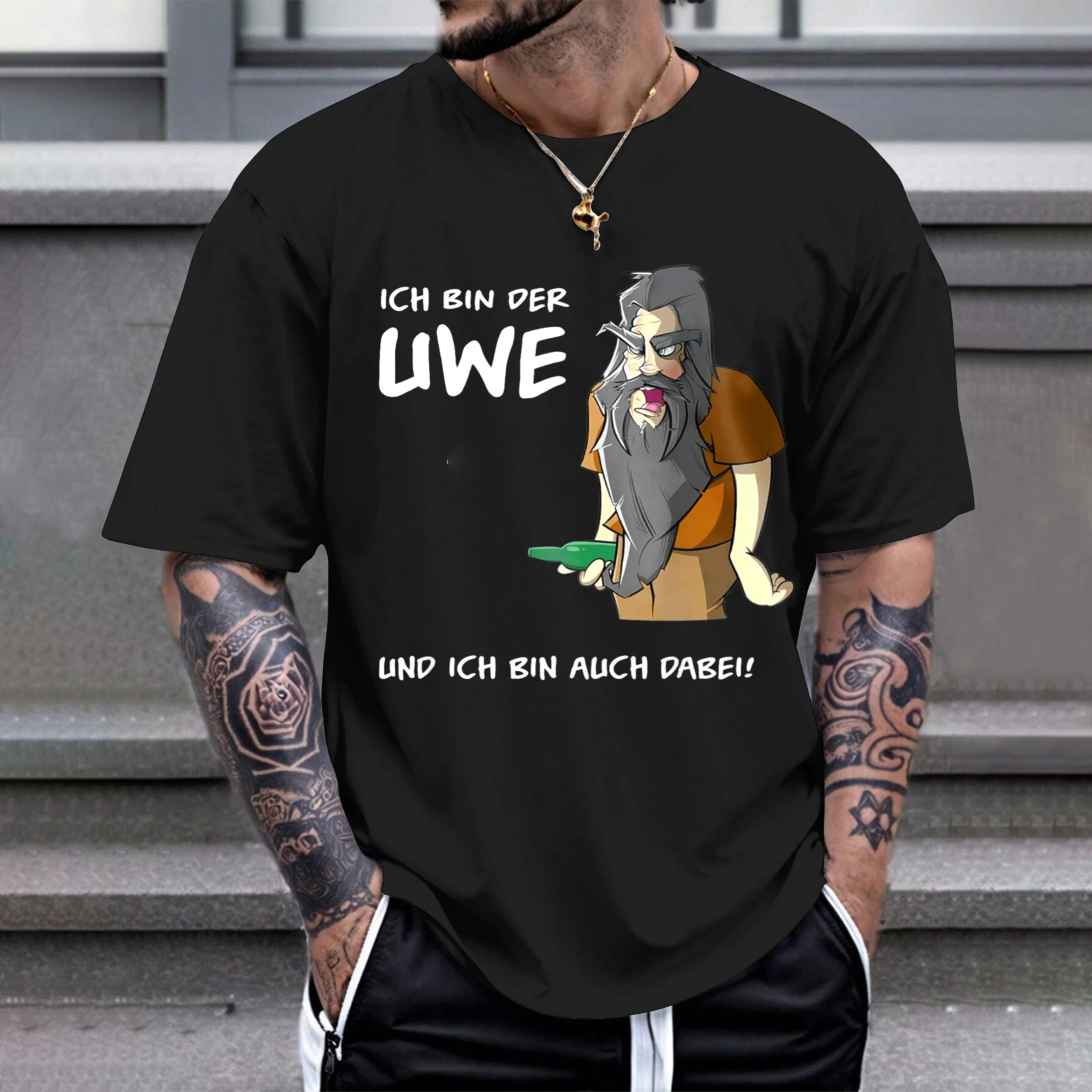 Herren-T-Shirt: Ich bin Uwe und ich bin auch ein Teil von mir selbst. Ein Teil der Perfektion für Freizeitkleidung, Partys und Karnevalsoveralls.
