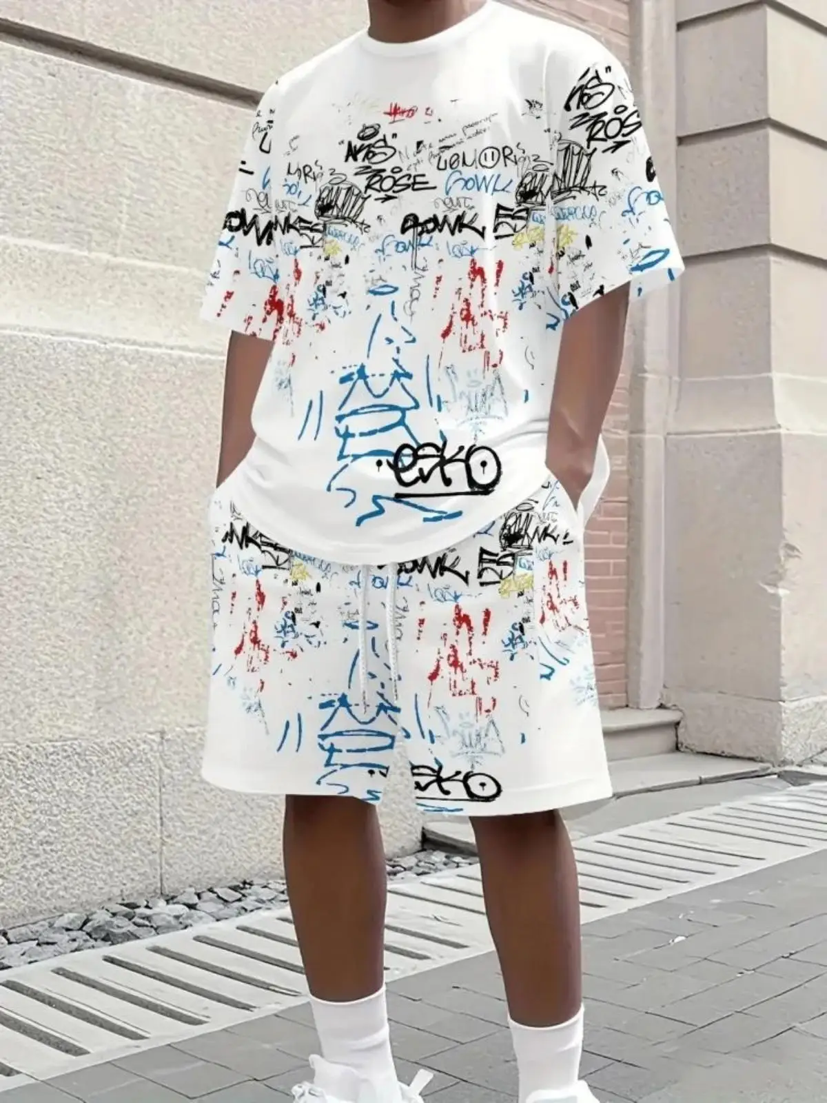 2025 New Men's Short Sleeve Set Personalized Graffiti Printed Shorts Set Outdoor Urban Trend Short Sleeve Top Shorts Casual Shor