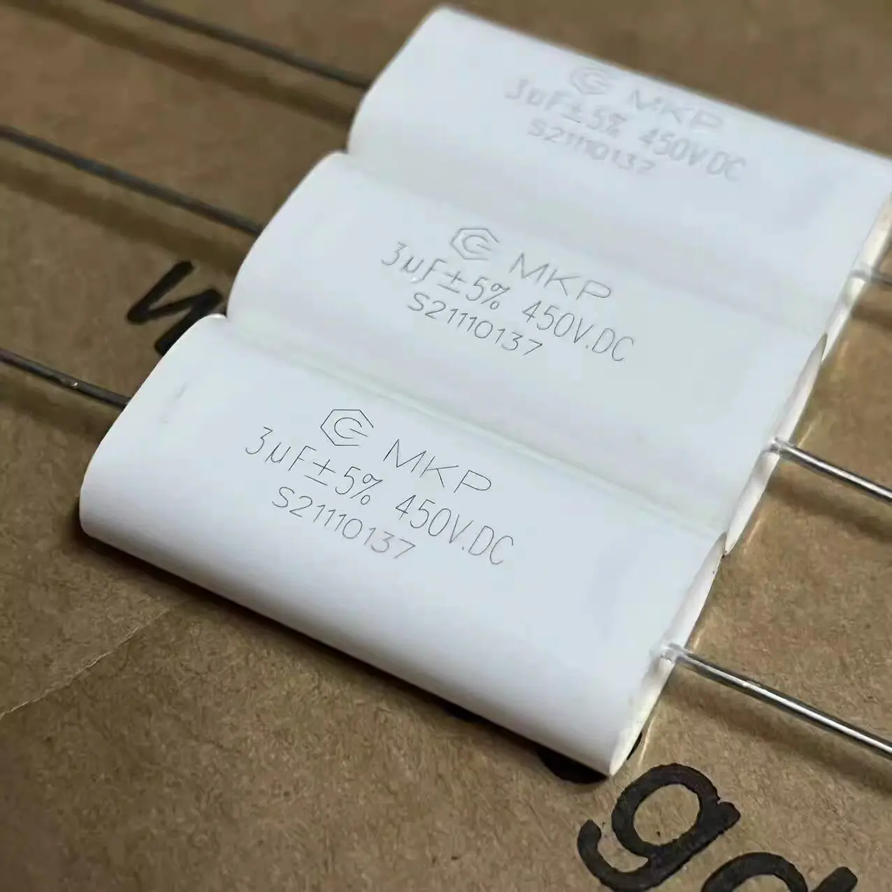 10 pieces/Brand new, original packaging 3UF 450V DC 305J thick copper-pin absorbing film capacitor