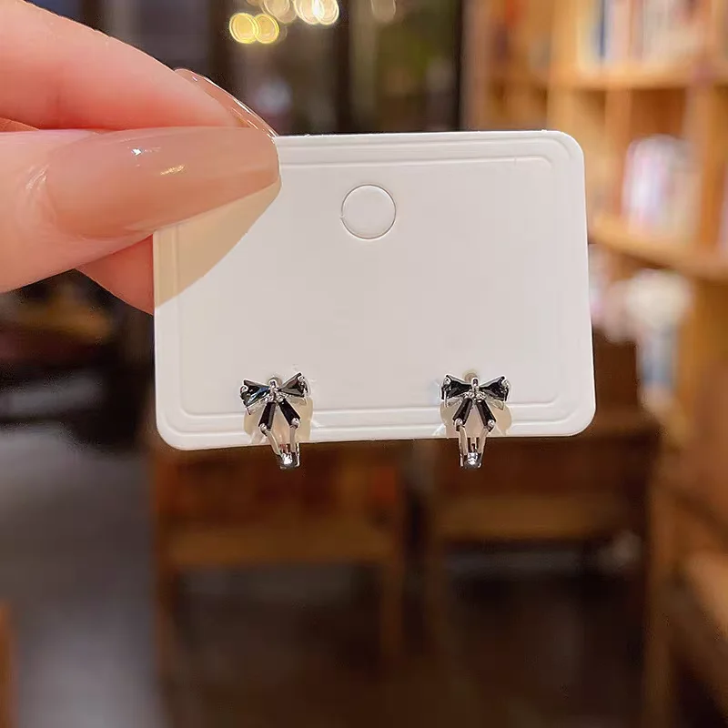 Korean Version Black Bow Shaped Silver Earrings Unique Design Fashionable Luxurious Refined Elegant Ear Accessories for Women
