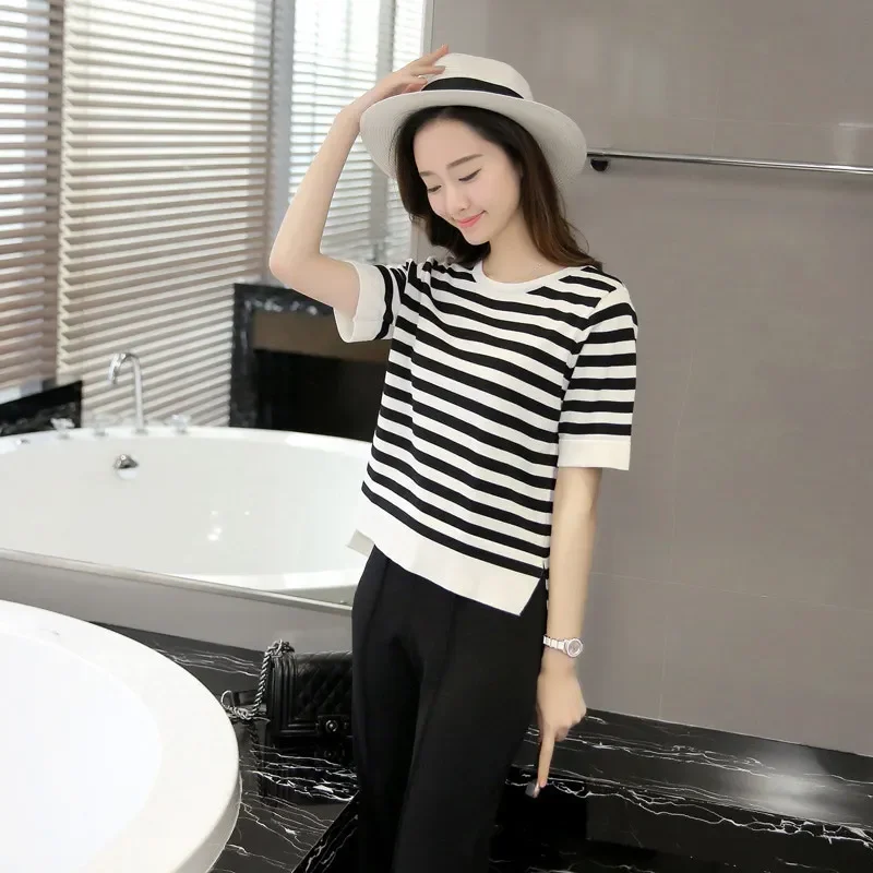 

Summer T-shirt Striped Round Neck Short Sleeved Split Top Color Matching T-shirt for Women Loose Size Women's Korean Version