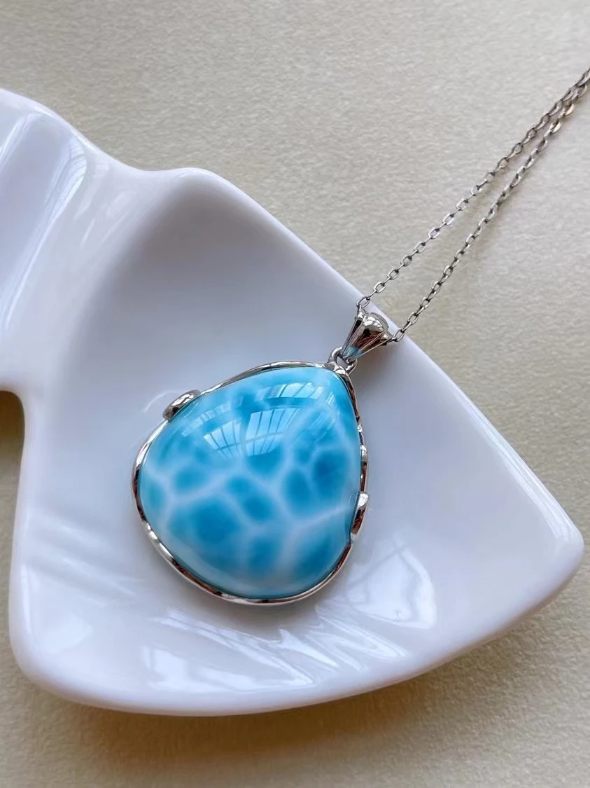 Colgante de Larimar azul Natural para hombre y mujer, collar de amor con patrón de agua, 44x27X10,8mm, de domia AAAAAAA