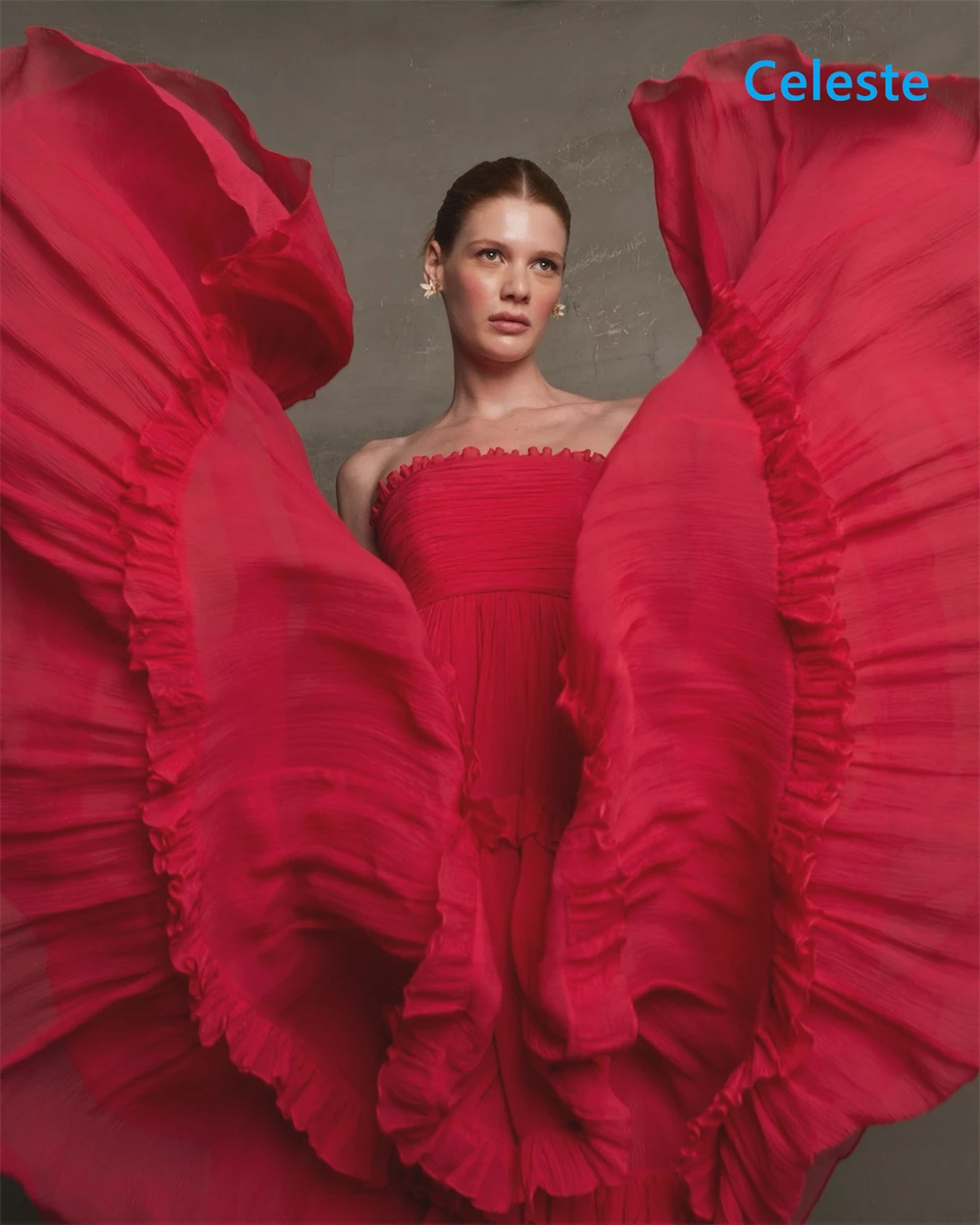 ที่กําหนดเองประณีตสีแดงชีฟองชุดราตรีคลาสสิก Strapless Homecoming Dresses แฟชั่นชุดพิเศษ