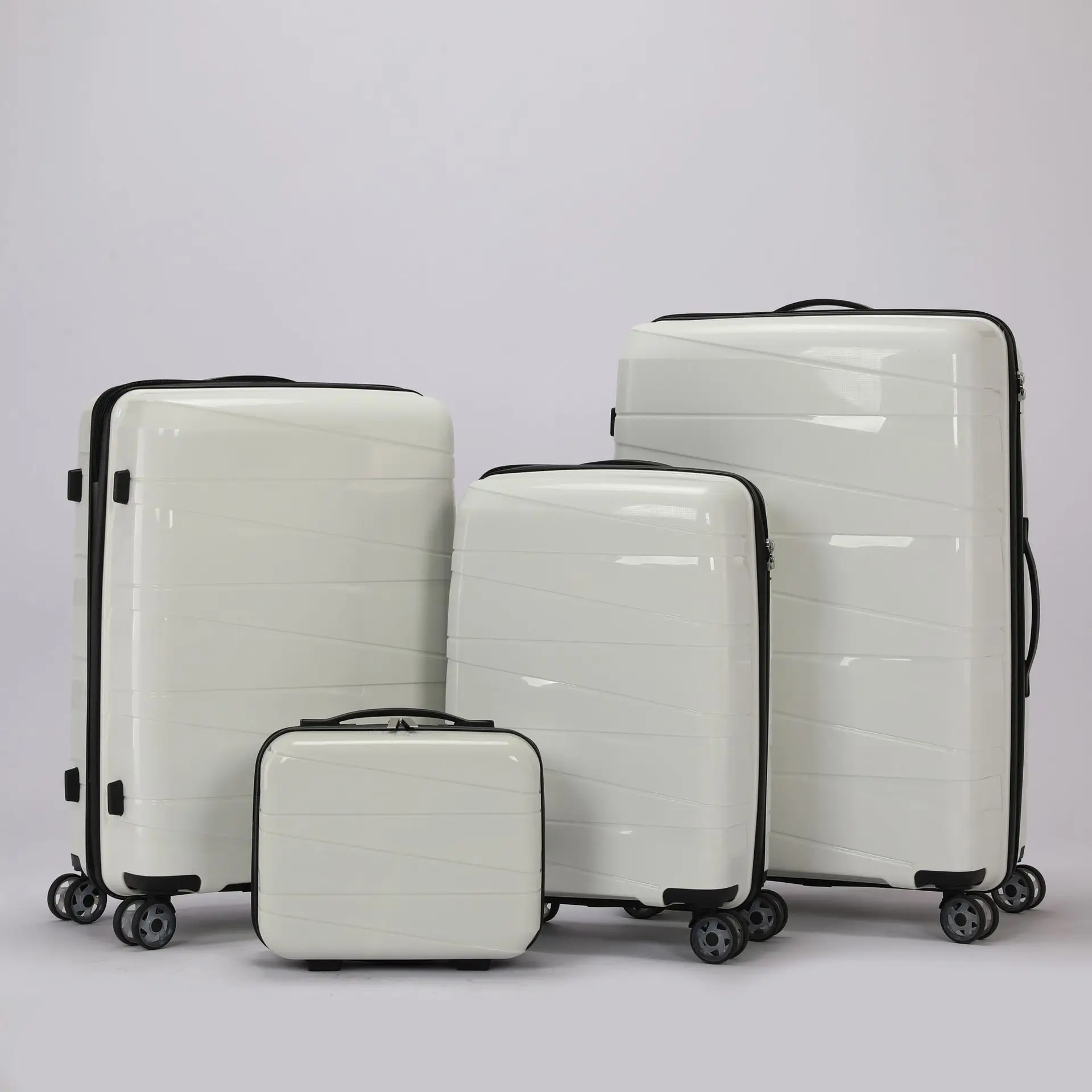 (28) 20-inch trolley case with universal wheels for boarding, custom logo and trademark three-piece suitcase