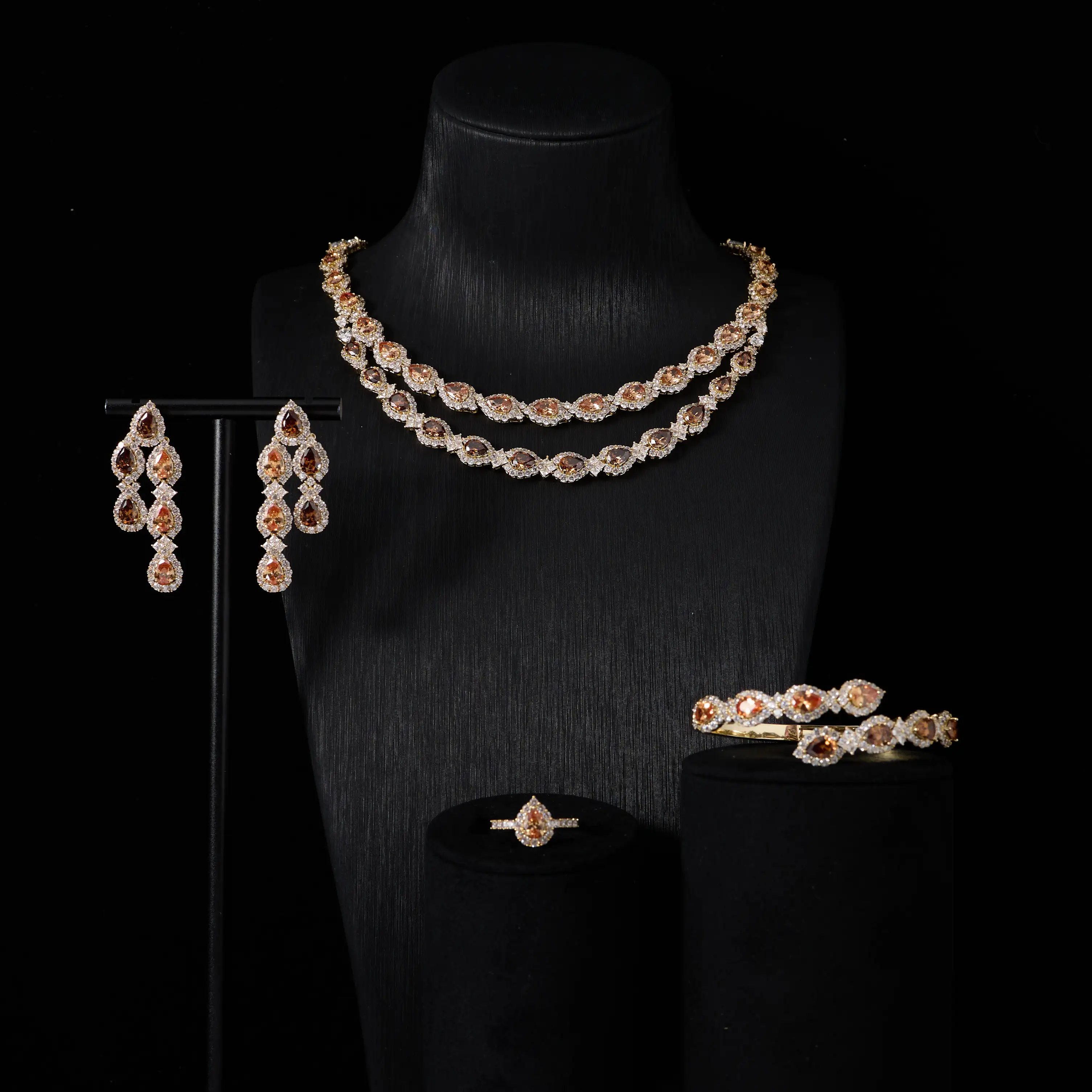 

240813 Luxury Cubic Zirconia Necklace Set for Women Layer Jewelry Sets Bridal Wed Jewelri Wedding & Engagement musulman ens