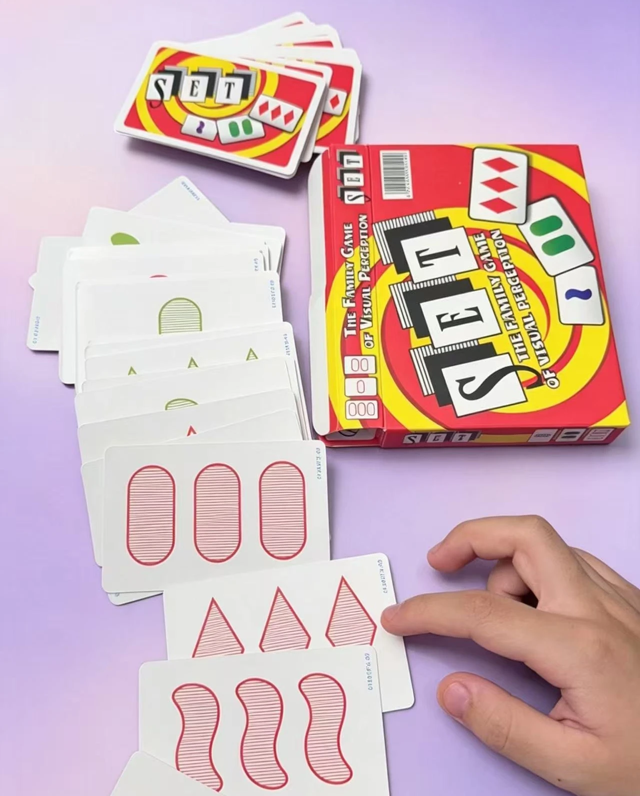 

SET Family Game of Visual Perception Card Game Educational Logic Thinking Toy for Adults Family Party Entertainment Board Game