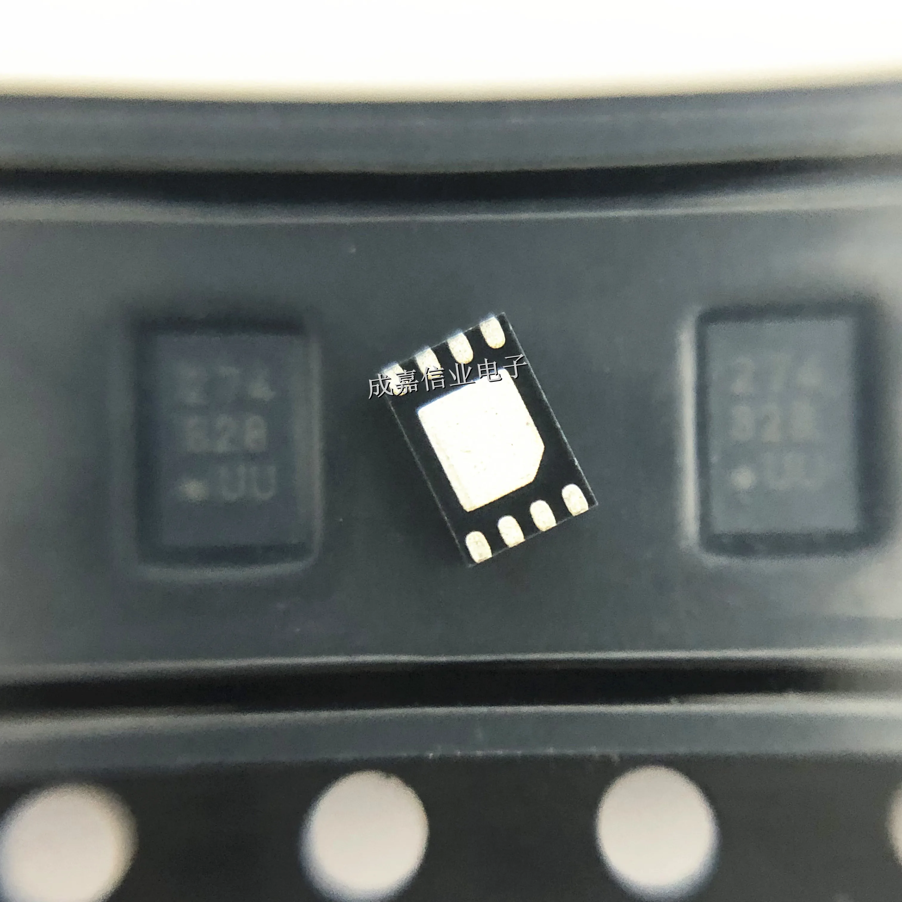 10pcs/Lot 24LC64T-I/MC DFN-8 MARKING;274 EEPROM 64K 8KX8 2.5V SER EE IND Operating Temperature:- 40 C-+ 85 C