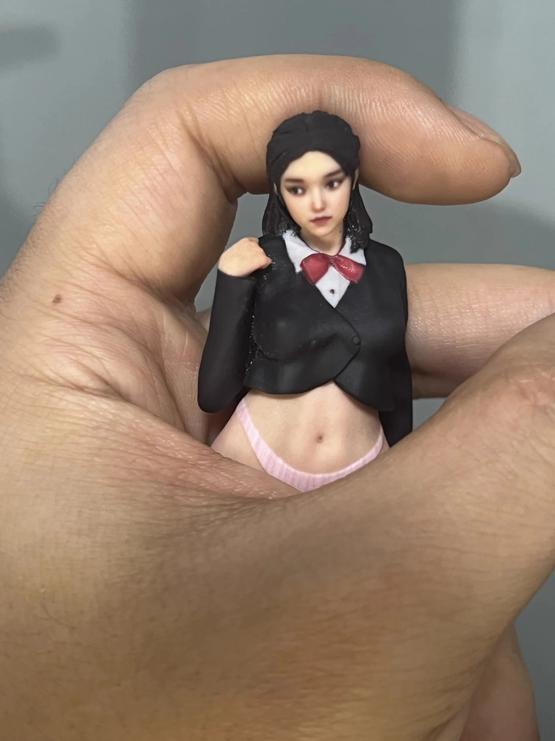 1/16 Scale Resin Miniature Figure Model Female Beauty Sexy Sculpture Realistic Skin Car Scene Photography Display Collection Toy