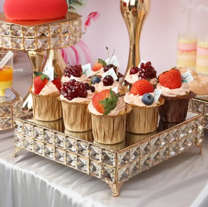 Hot selling Multi-tiered Cake Stand Christmas Decoration Dessert Display Stand Wedding Party Supplies Cake Dessert Table