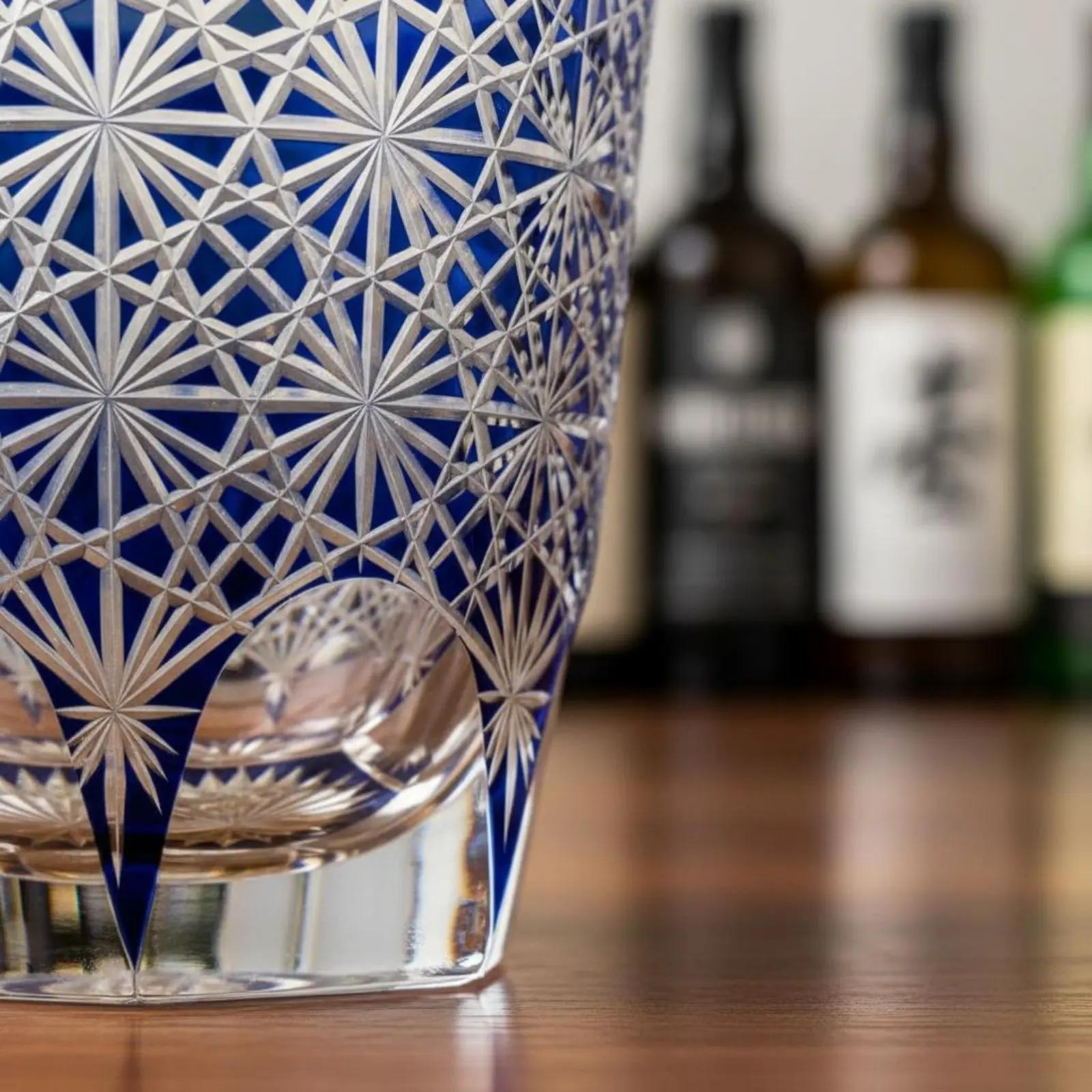 Vaso de Cristal Tallado con Diseño Japonés Tradicional, Elegante Vaso de Cristal para Bourbon con Patrón Tallado, Vaso para Bebidas Mixtas
