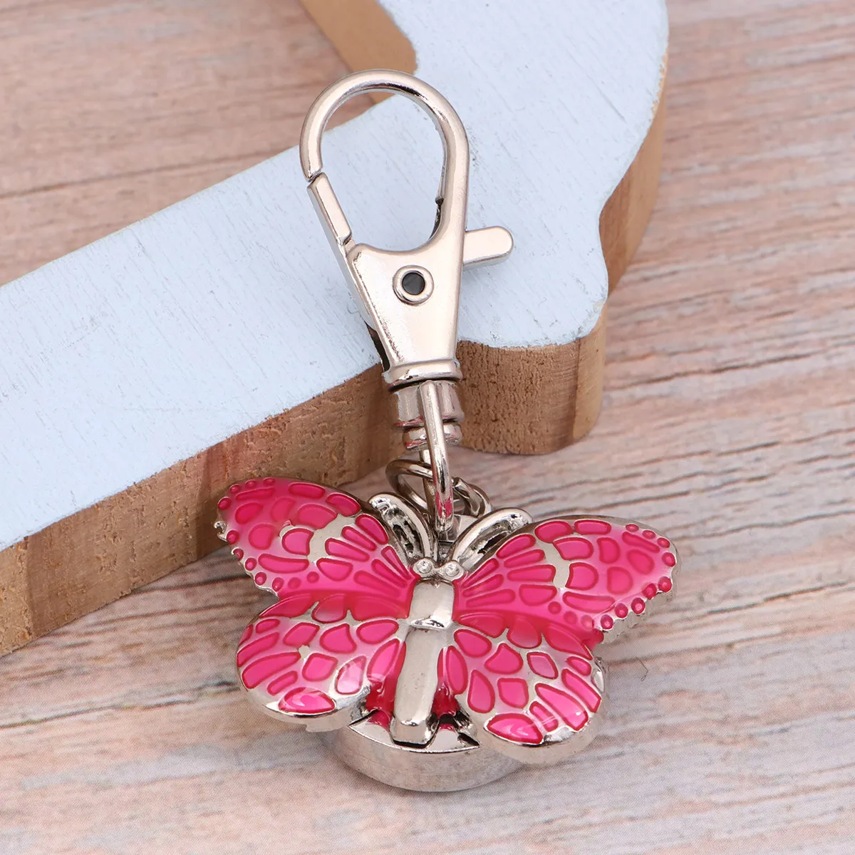 1Pcs Keychain Pocket Watch Premium Metal Big Round Dial Quartz Watch Portable Keyring Classical Fashionable Gift for Women