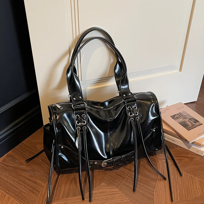 

High-end Pu Glossy Soft Leather Tote Commuter Handbag Casual Versatile Motorcycle Style Boston Bag Women Shoulder Crossbody Bag