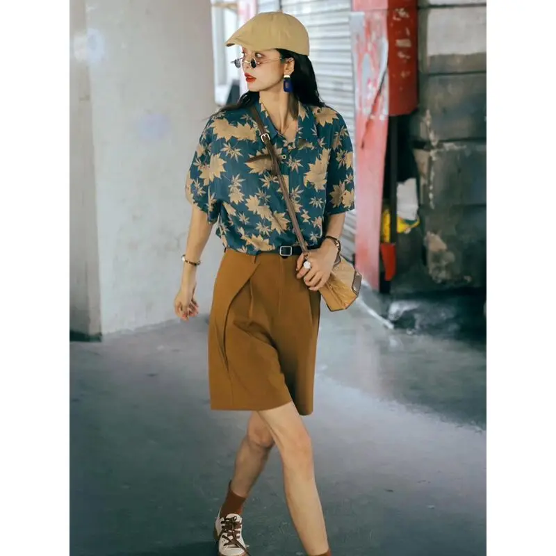 Hong Kong Style Retro Printed Short-sleeved Shirt for Women 2025 Summer New Loose and Versatile Niche Design