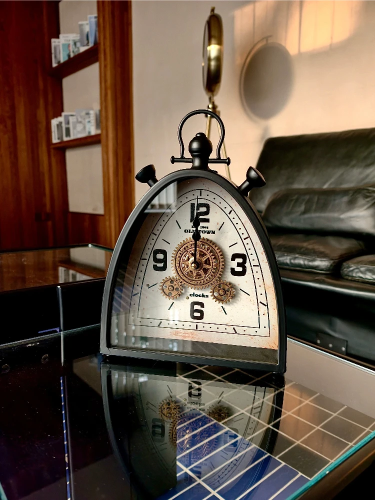 Vintage Table Clocks Artistic Creative Ornament Table Clocks with Top Handle American Living Room Clock Luxury Home Decor