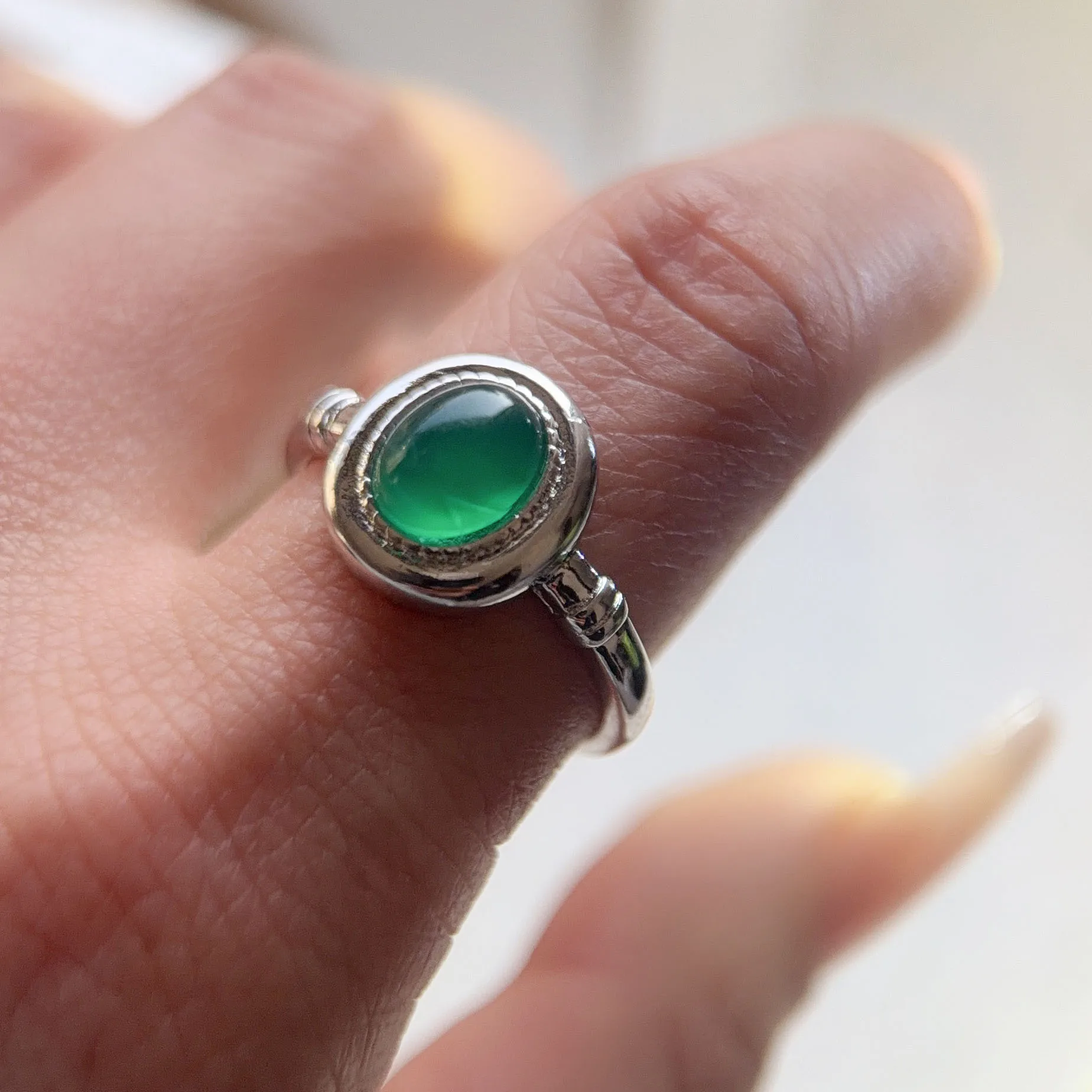 Women's 925 Sterling Silver Minimalist Green Stone Ring