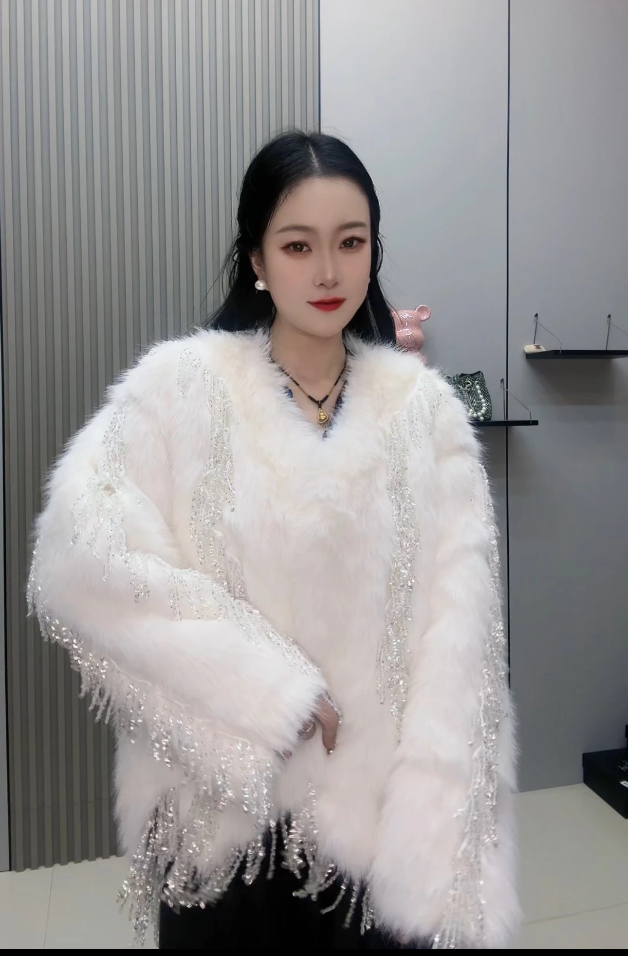 Moda senhora vermelho jaqueta de pele do falso novo outono inverno diamantes contas borla casaco quente elegante manga longa feminino casacos inchados