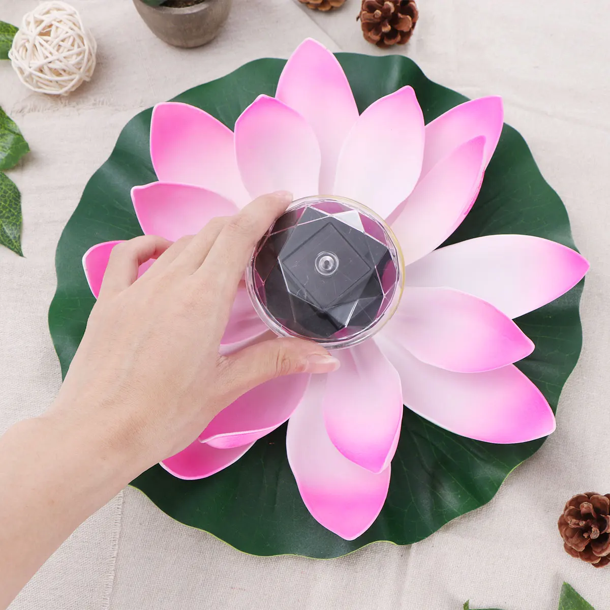 

Solar Lotus Lamp Outdoor Garden Lights Decoration LED Pond Ornaments Floating Waterproof Lightweight Solar Powered Energy Saving