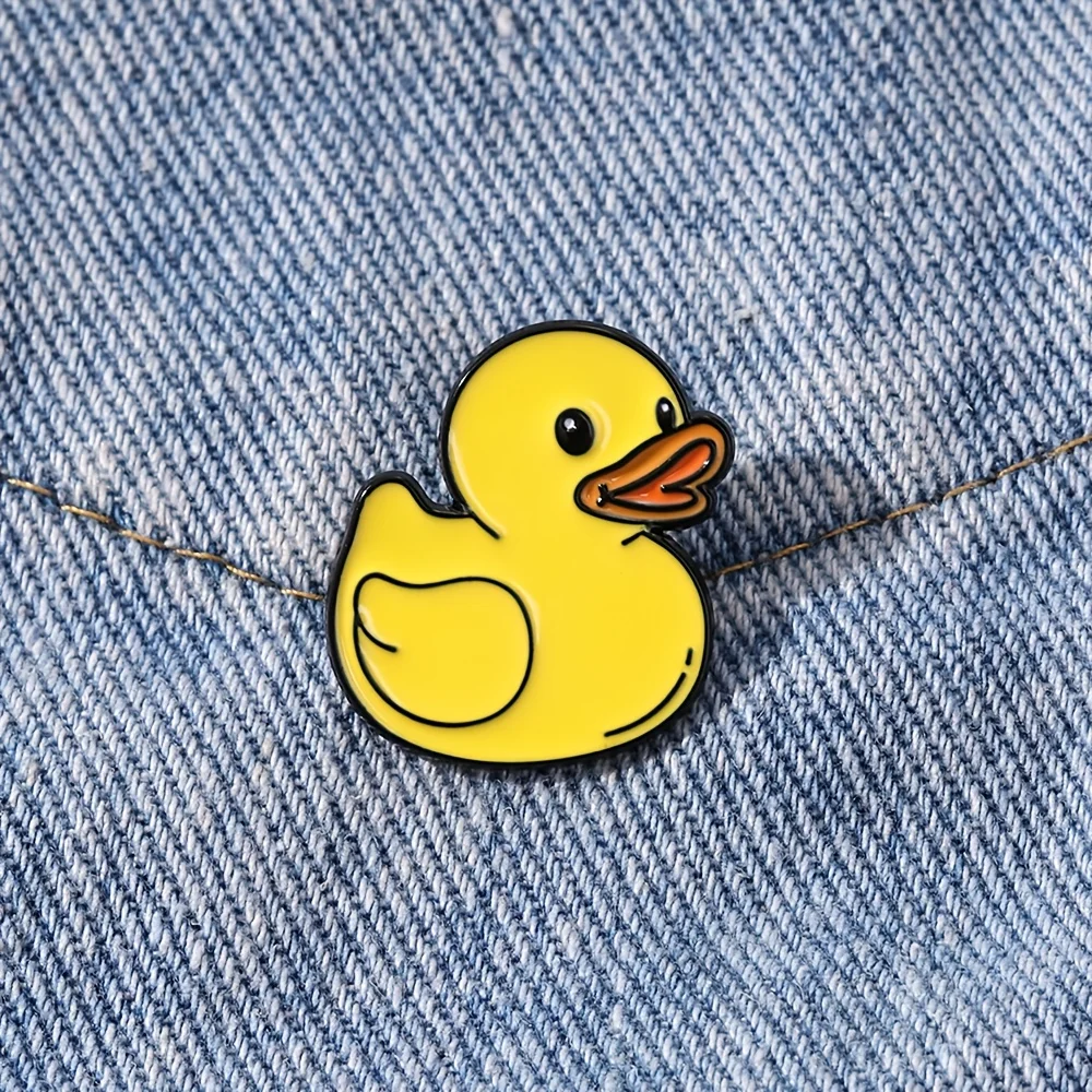 1pc Yellow Duck Enamel Brooch Pin Fashion Decorative Brooches Ornaments Lapel Bag Badges Jewelry Gifts (1.25x1.18inches)