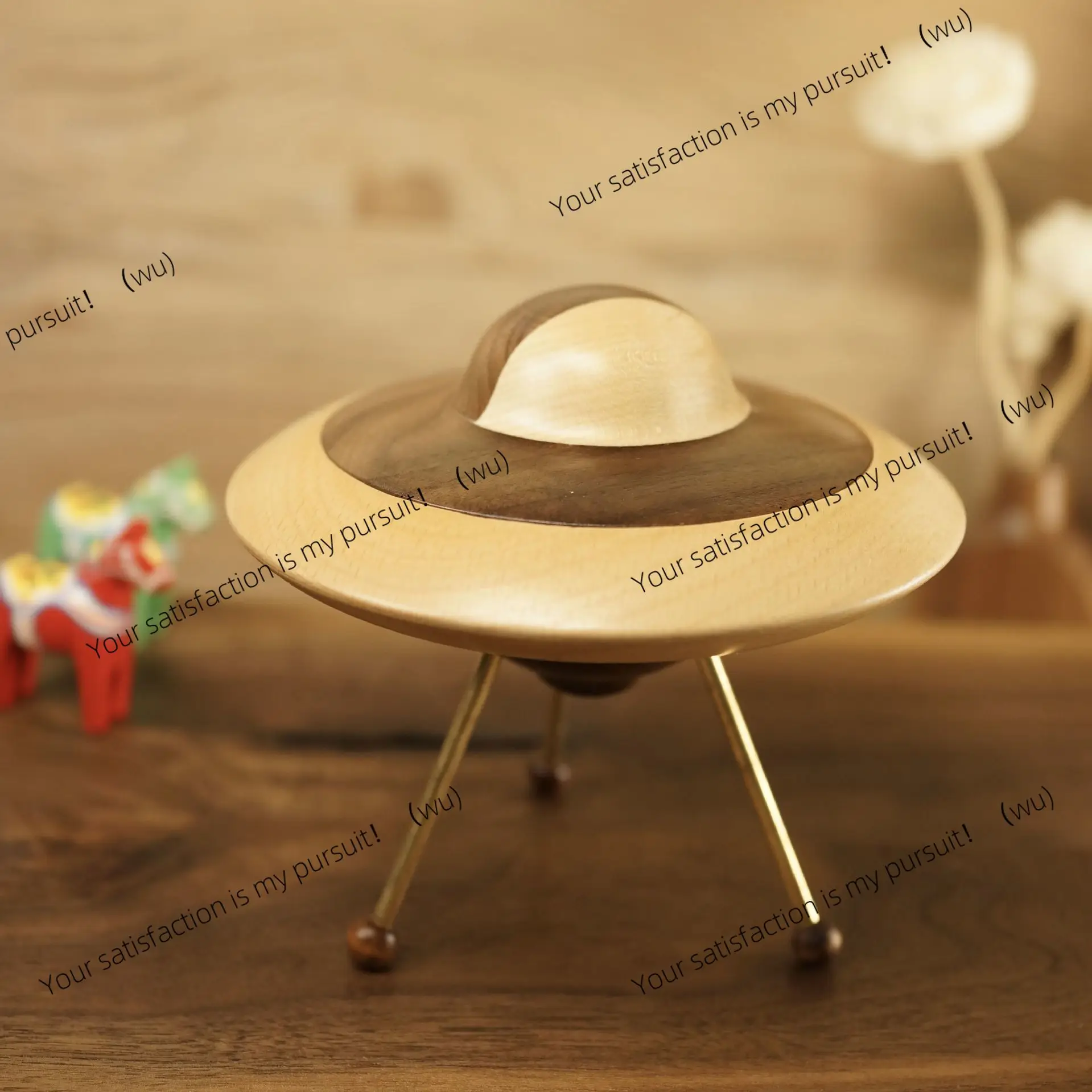 Wooden flying saucer baby tooth box, male and female baby fetal hair umbilical cord storage box, infant tooth storage box,