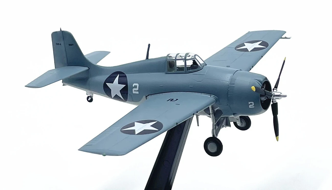 

1: 72WW2 US F4F aircraft model 37248 Navy Finished product collection model