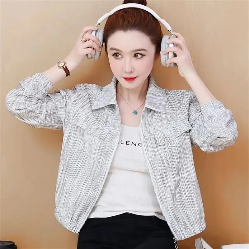 Retro Corduroy Short Jacket Women 2025Spring Autumn New Coat Joker Casual Small Fragrant Outerwear Wind Fried Street Overcoat