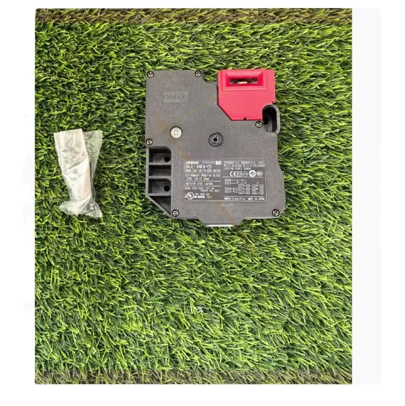 

НОВЫЙ предохранительный выключатель D4JL-4NFA-D5 Замок защитного дверного выключателя D4JL-2NFA-C5-Y 4NFA-D5 4QFA-D5 4NFA-C7-01