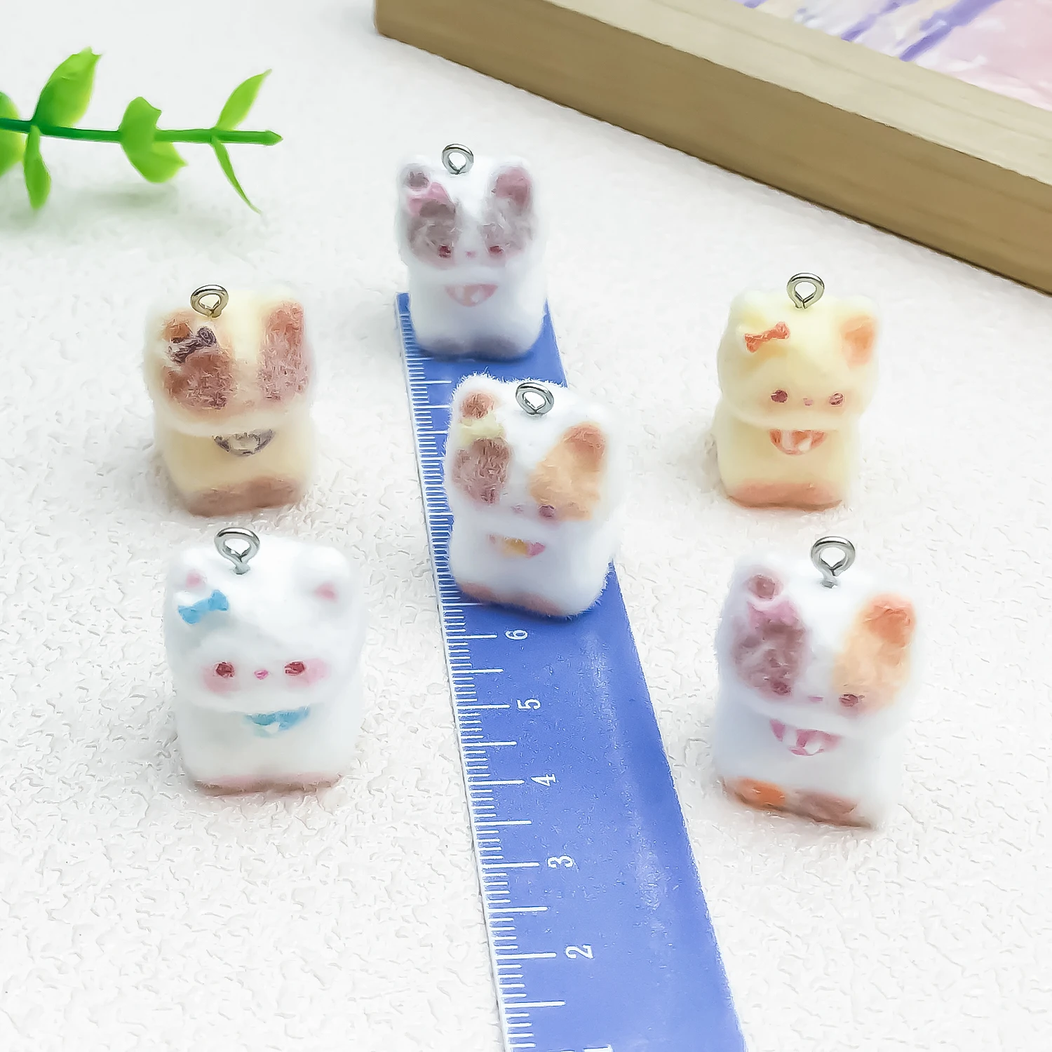 6pcs Resin Stereo Flocking Cat Series Chams Pendants Suitable for Earrings Necklaces Schoolbag Pendants Keychain DIY Accessories