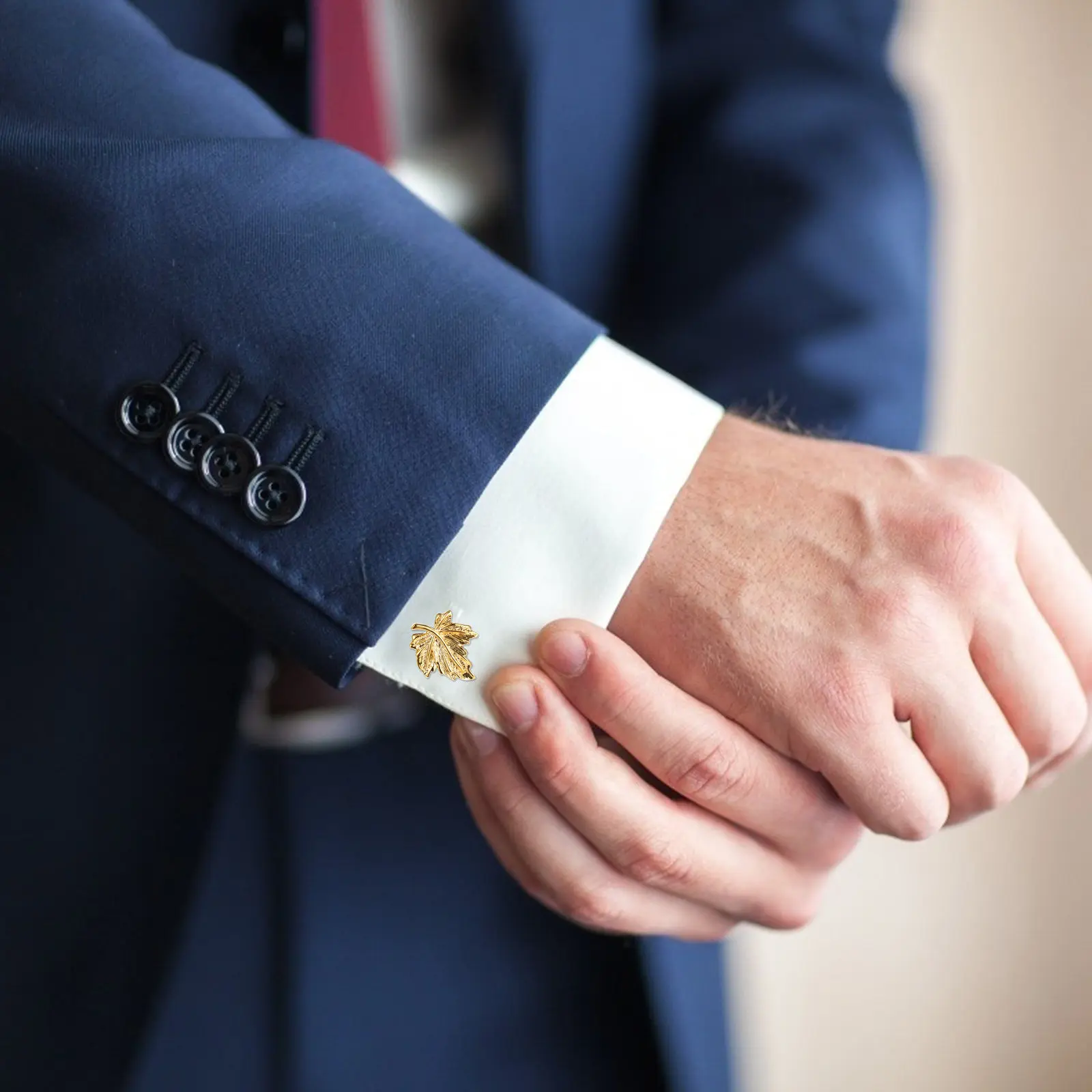 

1 пара запонок в форме кленового листа из медного сплава, модные пуговицы для рубашек для мужчин, декоративные аксессуары для одежды, стильные запонки