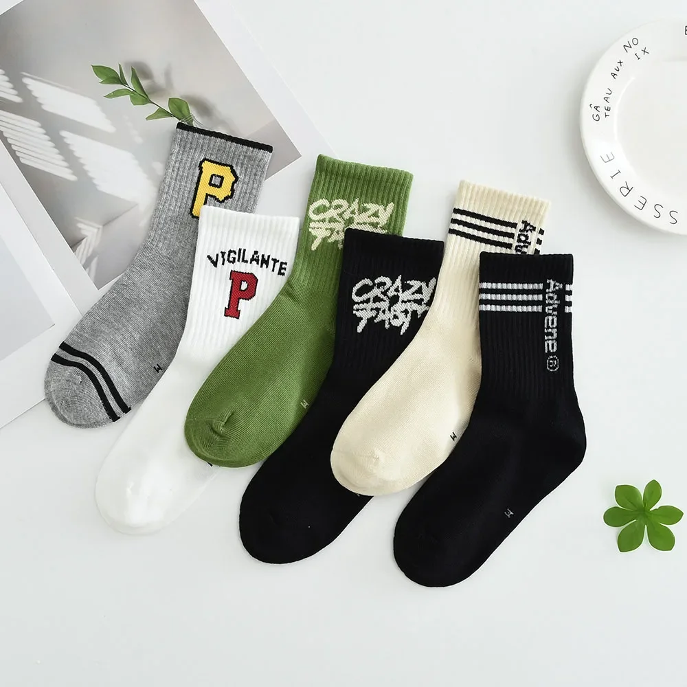 

Autumn and Winter Socks Cotton Boys and Girls Casual Sports Medium and High Student Socks