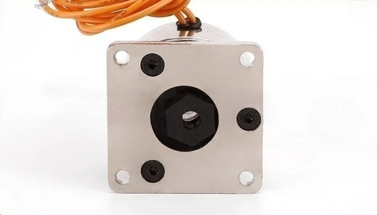 الكهرومغناطيسي 12 فولت/24 فولت مربع 42 مللي متر محرك متدرج فرامل ميكانيكية تعمل بنابض