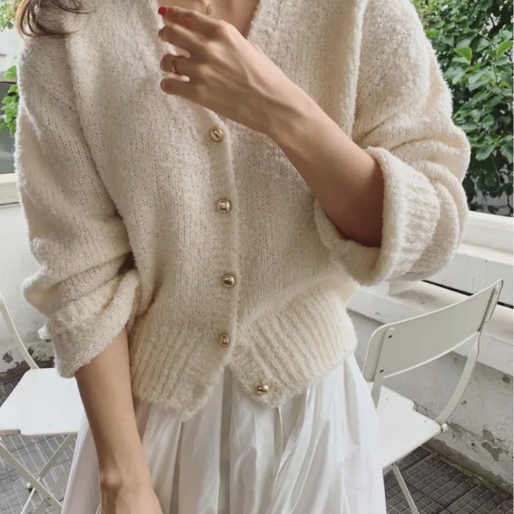 Early Autumn Elegant Open Cardigan Top with Metal Buckle Waist Cinching Loose Soft Sweater Small Outerwear Casual Style