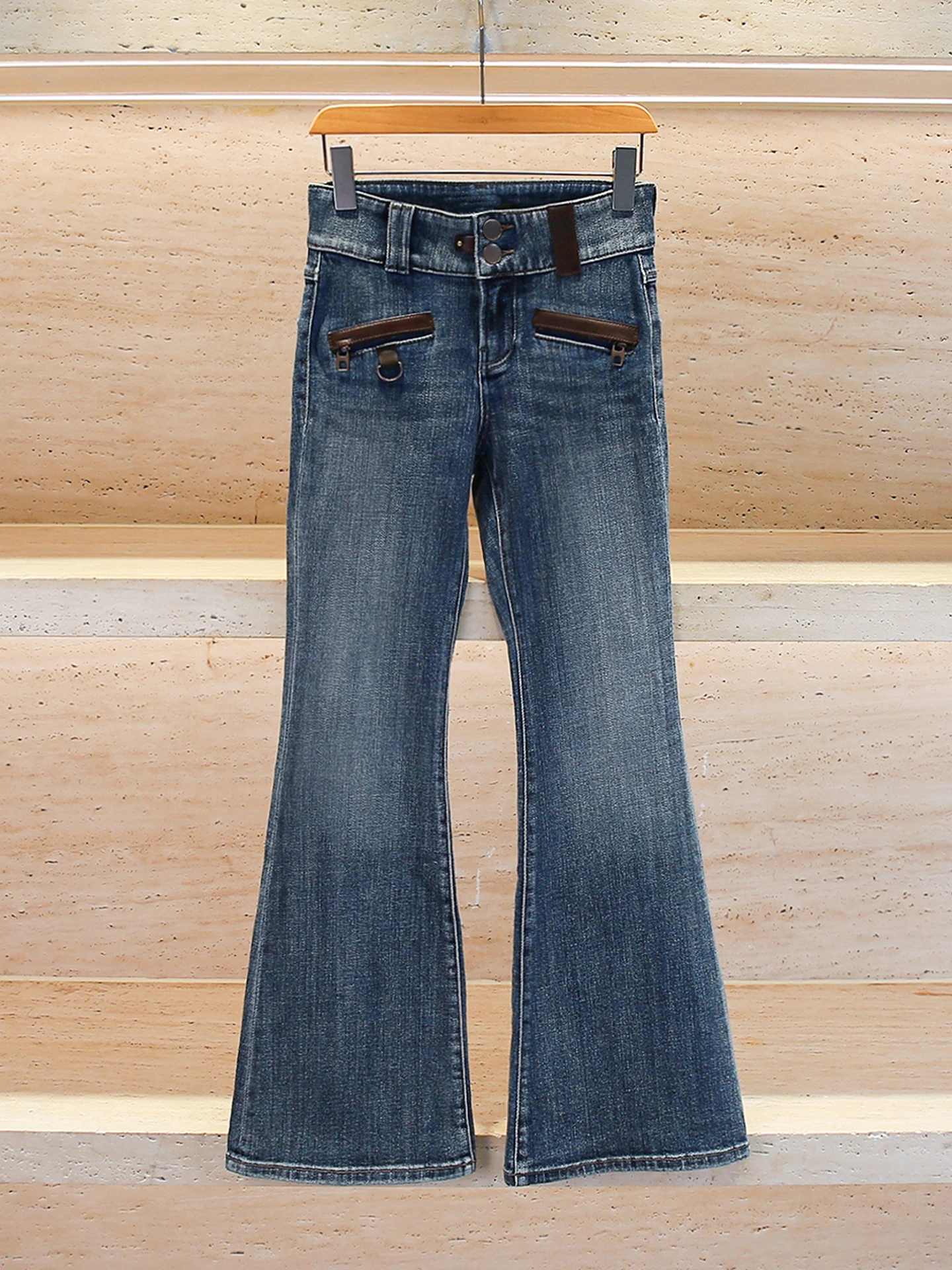 

High Waist Flared Jeans Women's Faionable Retro Versatile Slimming High Waist Micro Flare Denim Long Pants Autumn 2025