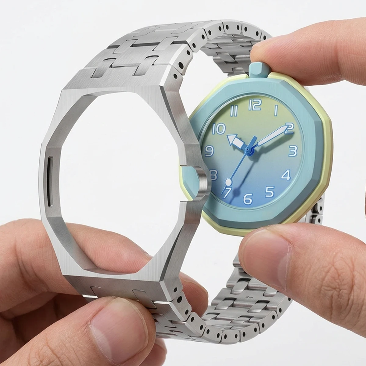 طقم تحويل فاخر من المعدن/السيل - مراجعة Luxury Watch Ap وسعره