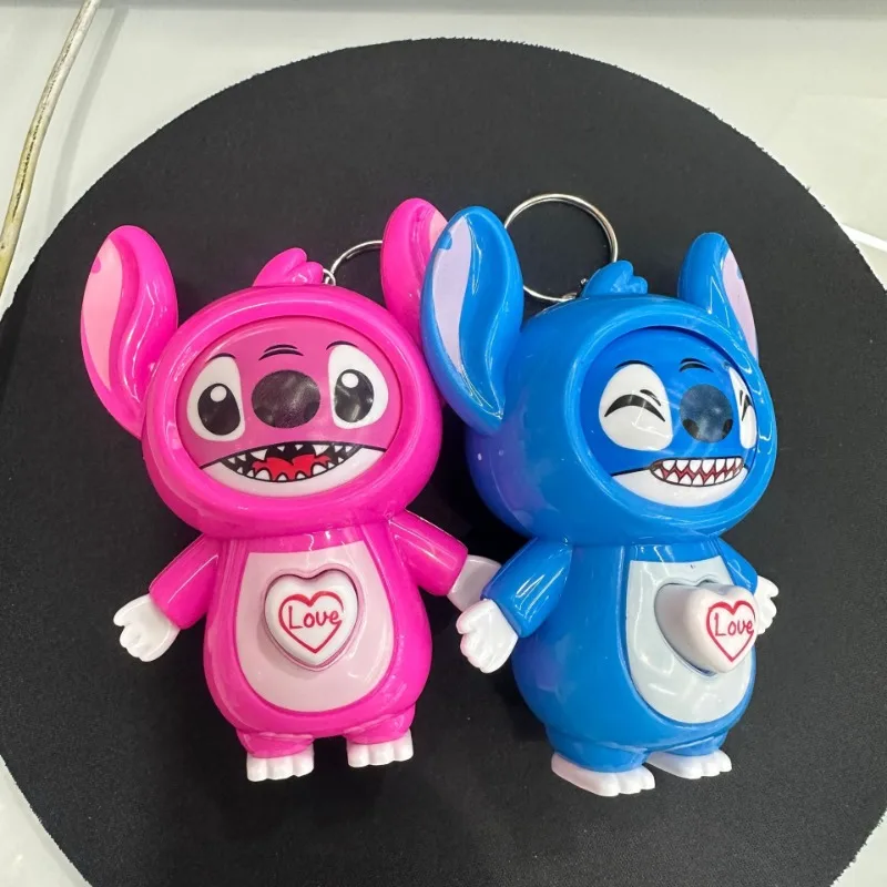 スティッチの顔が変わる人形 かわいいリロ＆スティッチキーホルダー カワイイ女の子バッグペンダント 誕生日プレゼント プレスで顔が変わる人形キーホルダー