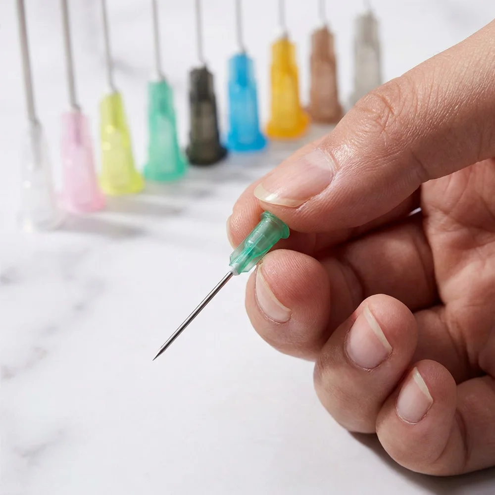 25 spitze Injektionsnadeln mit transparenten Kappen, Klebstoffdosierer, Klebewerkzeuge, einzeln verpacktes Spritzenzubehör – Detail 3
