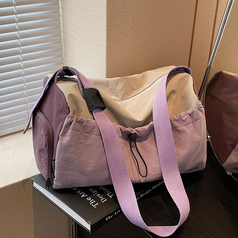 大容量スポーツジム＆スイムバッグ（乾湿分離機能付き）-–-短期出張用トラベルダッフルバッグ、収納用荷物オーガナイザー