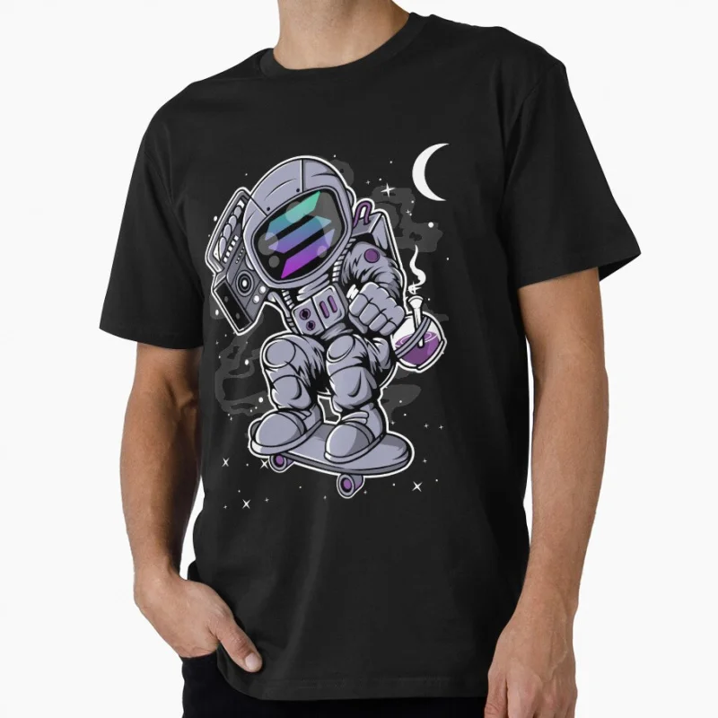 

Astronaut Skate Solana SOL Coin To The Moon Crypto Token Cryptocurrency Blockchain Wallet HODL Gift T shirt Large size Tops