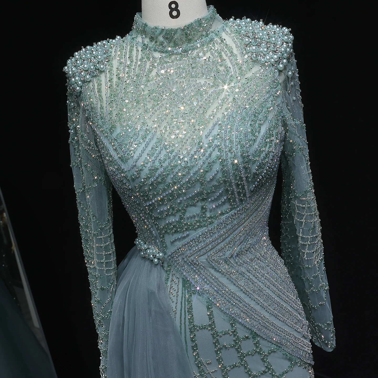 Sharon Said Luxuriöses Perlenbesetztes Staubrosafarbenes Abendkleid mit Schlitz-Seitenrock, Damenkleid mit Langen Ärmeln für Hochzeitsfeier, SS064 Maßanfertigung – Detail 13