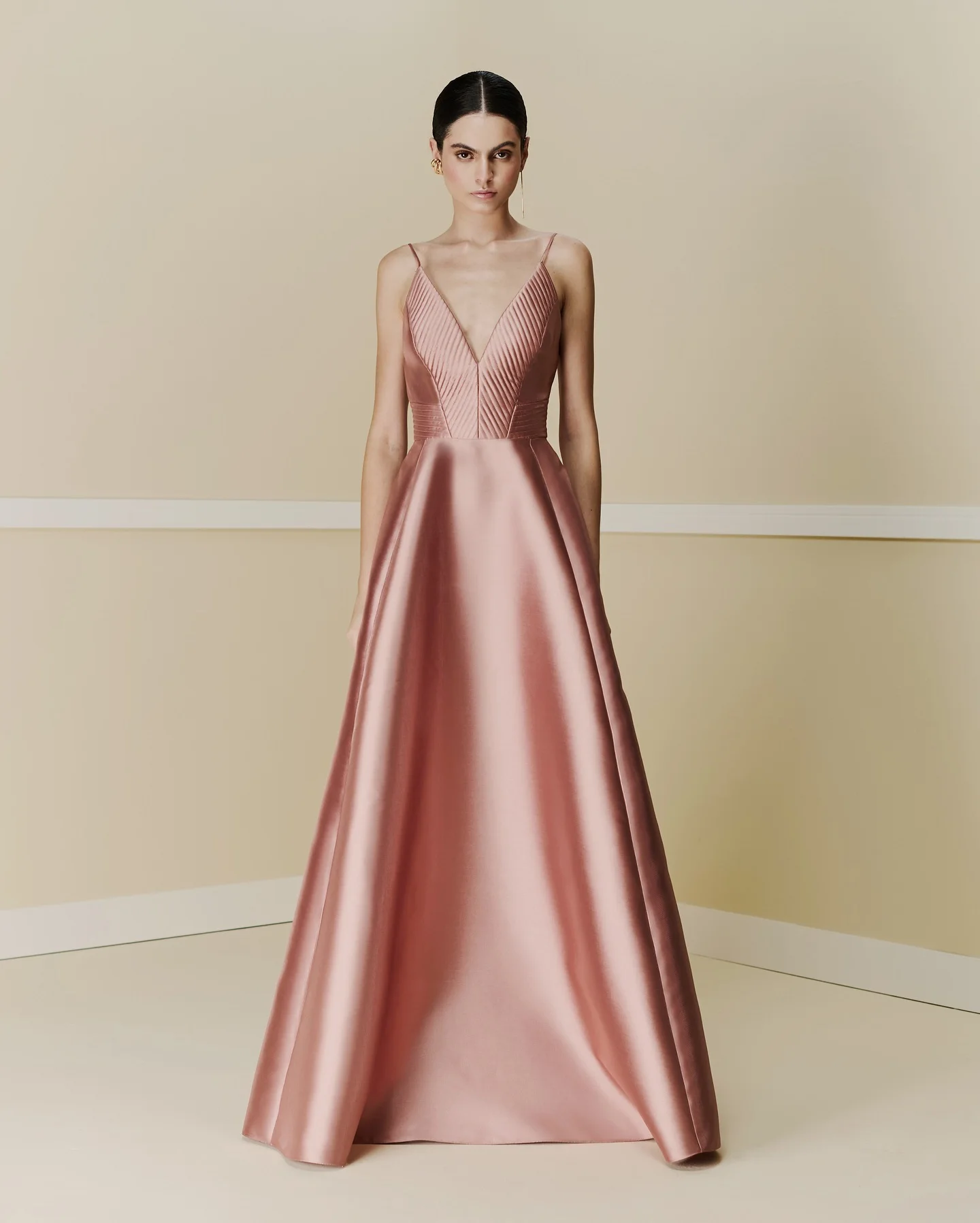 تخصيص رشيقة الخامس الرقبة السباغيتي الأشرطة مساء اللباس مثير عارية الذراعين المشاهير أثواب الأزياء سستة الظهر ألف خط حزب اللباس