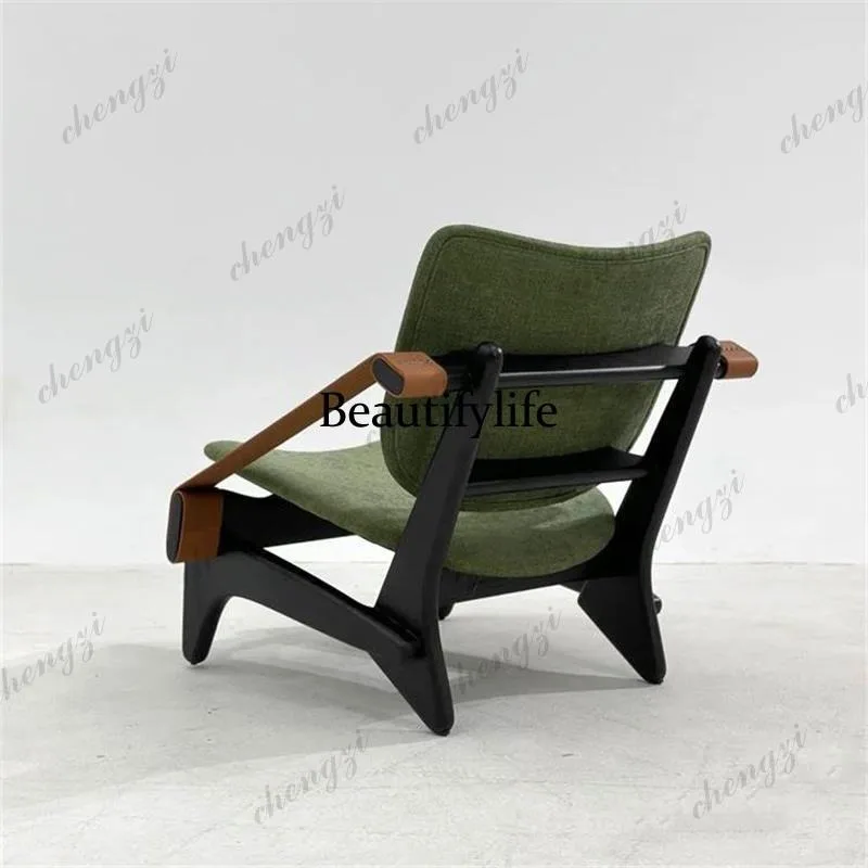 Medieval style designer chair French retro modern chair creative solid wood single armrest negotiation chair