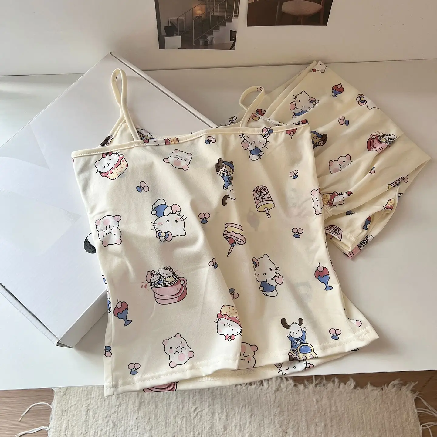 Hello Kitty Cat Sommer-Tanktop und Shorts mit BH-Polster, zweiteilige süße und süße Heimkleidung für kleine Mädchen