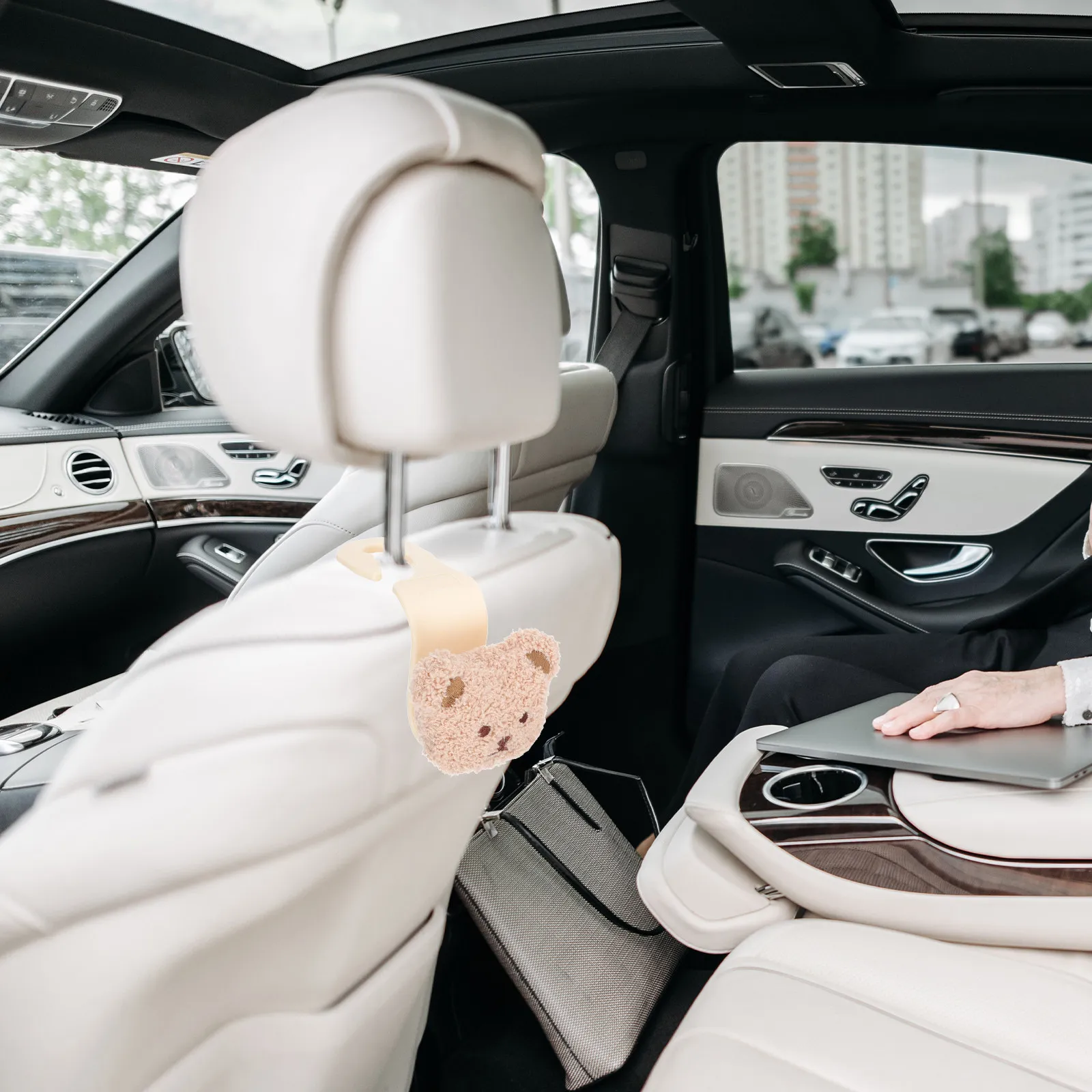 

2Pcs Car Seat Back Hook Cartoon Design Heavy Duty PP Material for Keys Handbags Umbrellas Backseat Storage Organizer Auto Seat