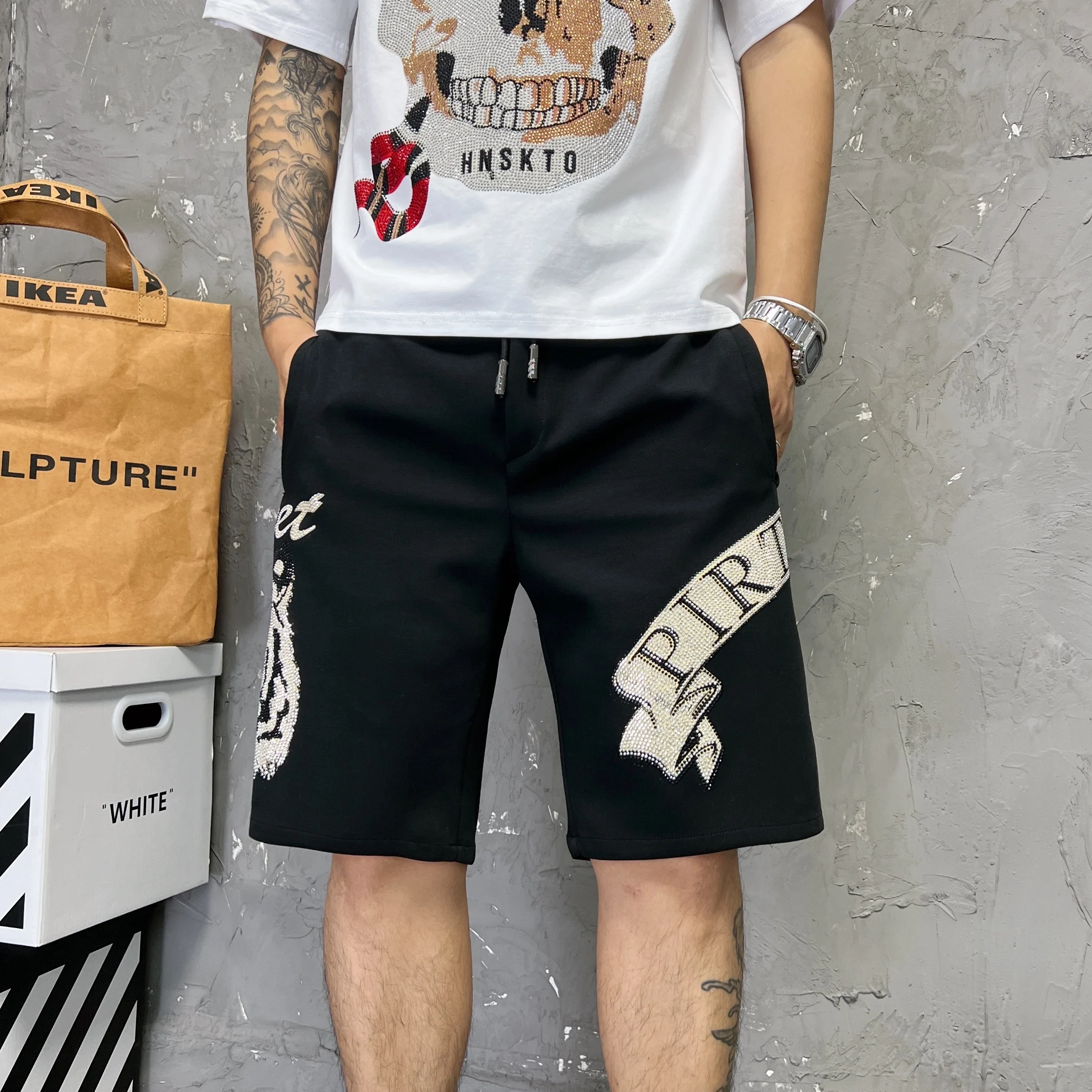 

Trendy Tiger Hot Drilling Knee-length Pants for Men 2023 New Summer Letters Diamonds Large Size Straight Pants Casual Shorts