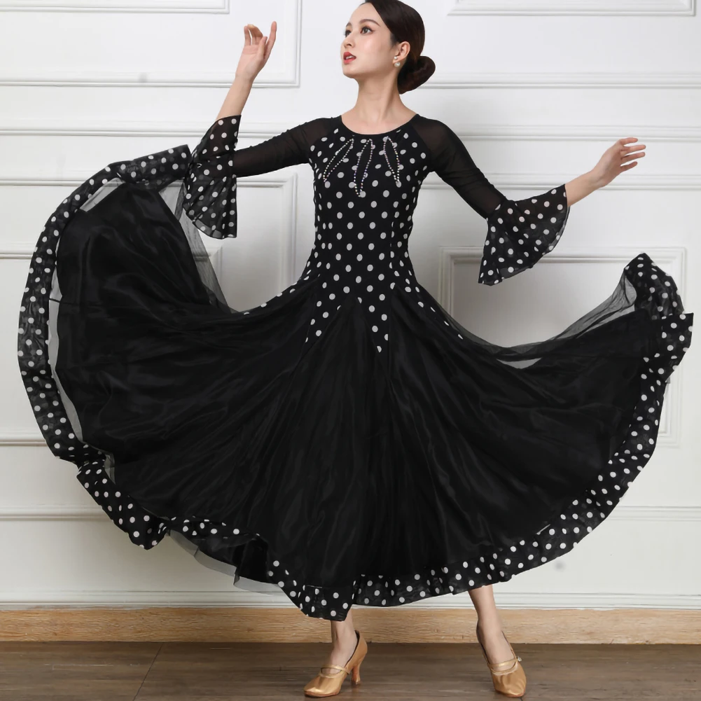 Abito da sala per banchetti da donna Sala da ballo Nuovo stile Performance Valzer Abito da pratica di danza standard nazionale Dot Diamond