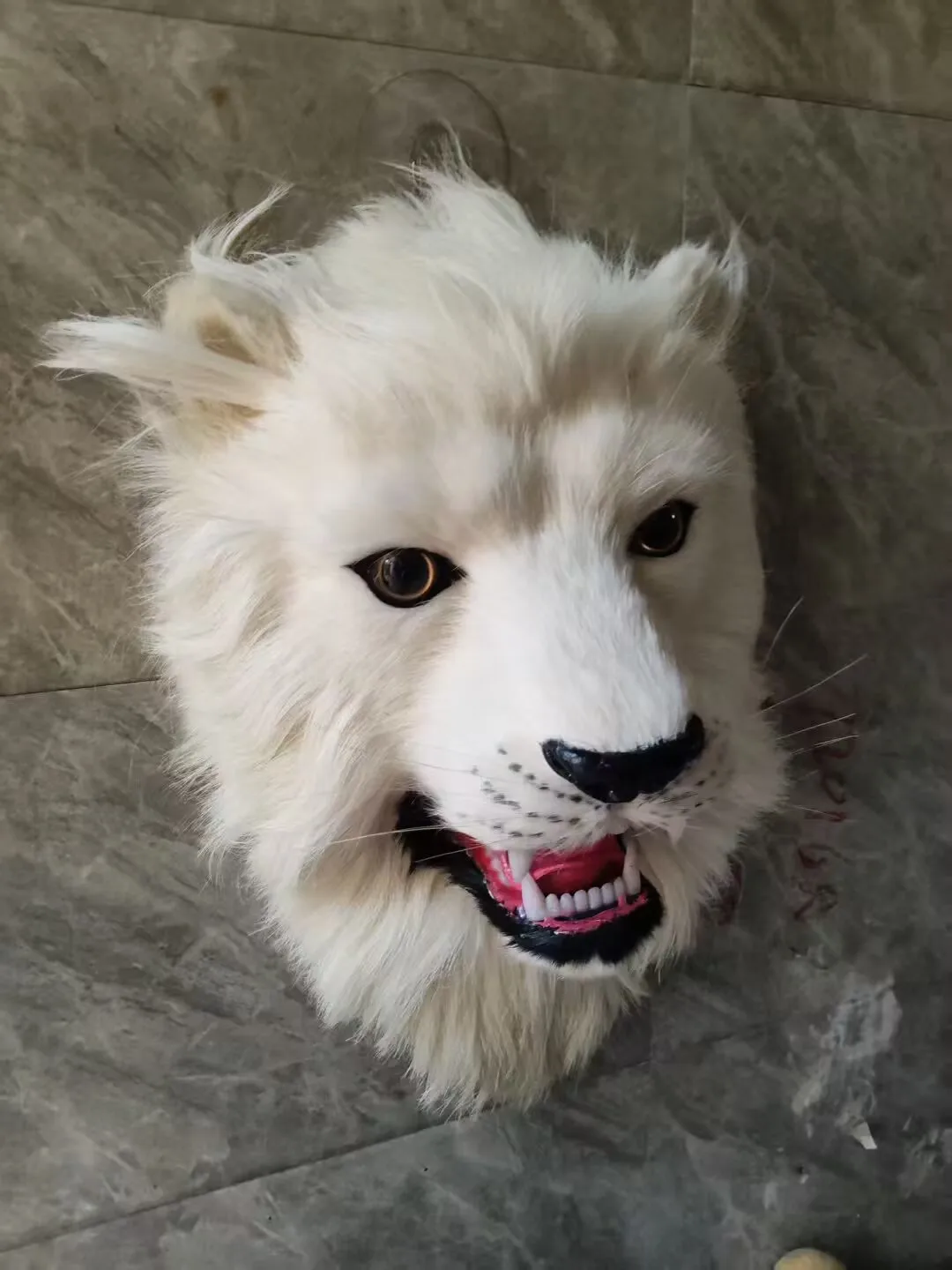 

35cm Big Simulation White Lion Head Model Home Decoration Plastic & Fur Realistic Animal Head Decor